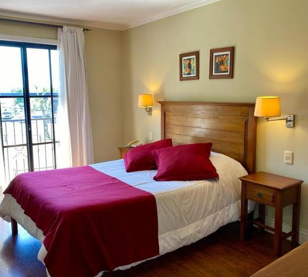 اتاق سوپریور, Ayres Colonia