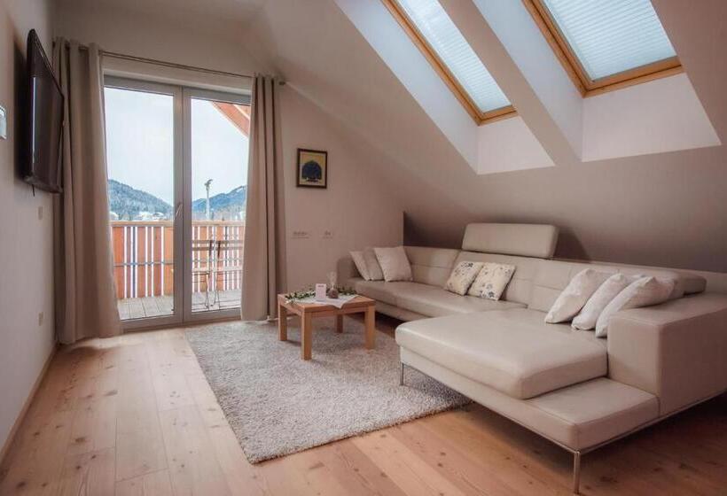 سوییت جونیور با بالکن, Boutique Skipass Superior