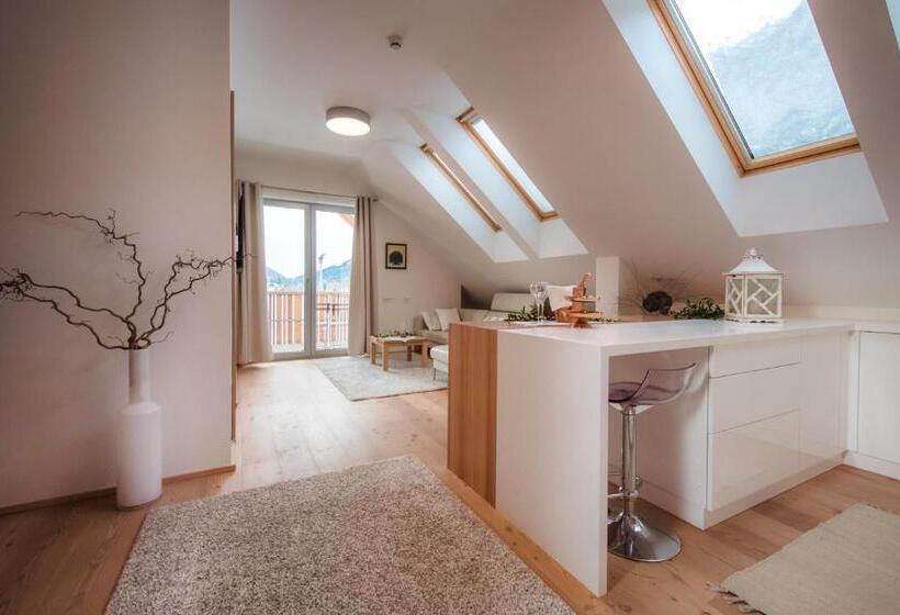 سوییت جونیور با بالکن, Boutique Skipass Superior