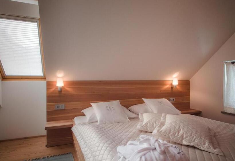 سوییت جونیور با بالکن, Boutique Skipass Superior