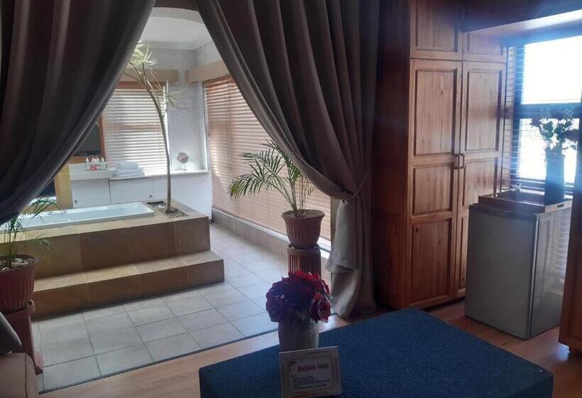 Люкс Повышенной Комфортности, Dolphin View Guesthouse