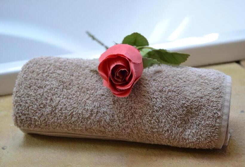 Номер Стандарт с Балконом, Dolphin View Guesthouse