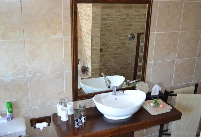 Номер Стандарт с Балконом, Dolphin View Guesthouse