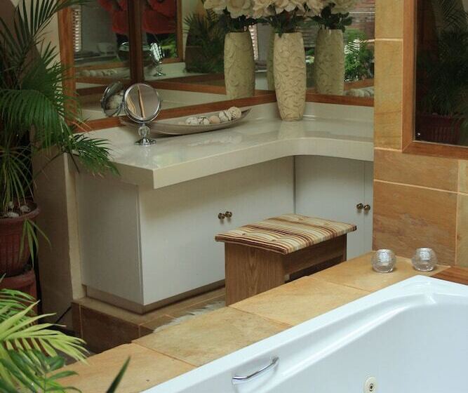 Номер Стандарт с Балконом, Dolphin View Guesthouse