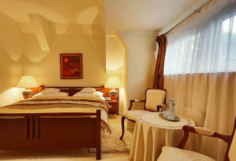 חדר סטנדרט, Dworek Genny