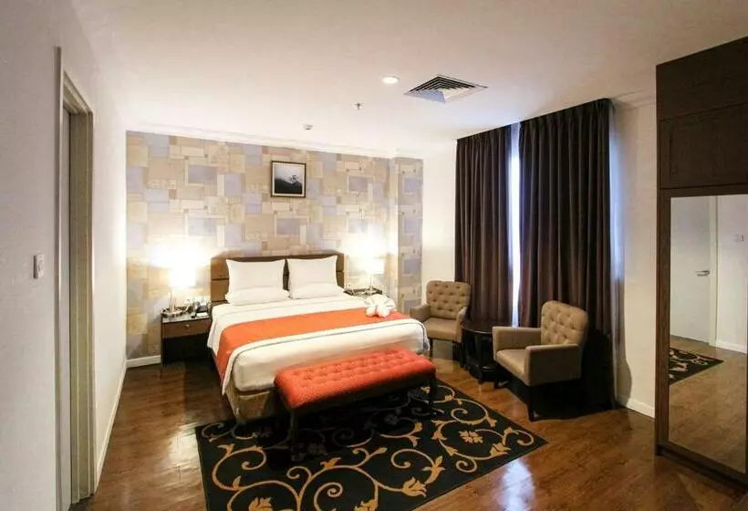 Familien Suite, Forbis