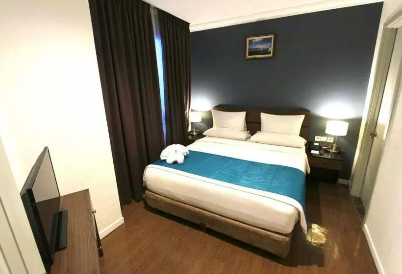 Executive Suite, Forbis