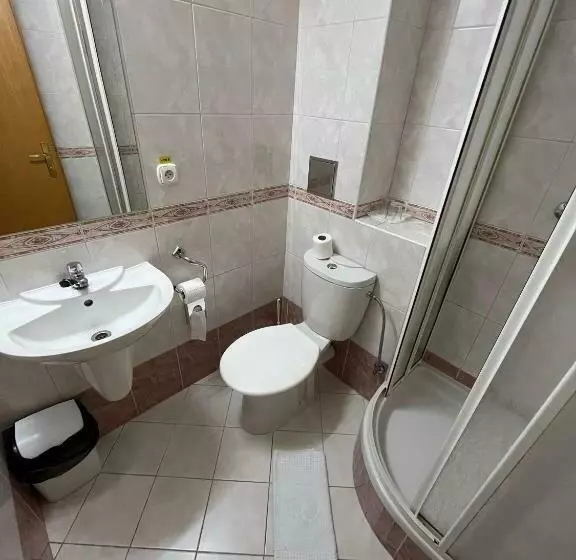 اتاق استاندارد سه نفره, Garni G Hotel žilina