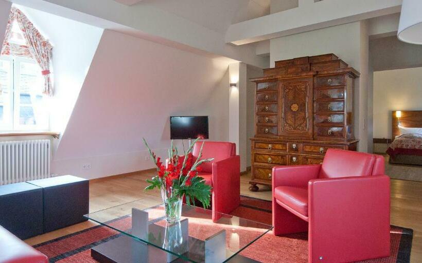 شقة غرفة واحدة, Pałac Pakoszów Schlosshotel Wernersdorf