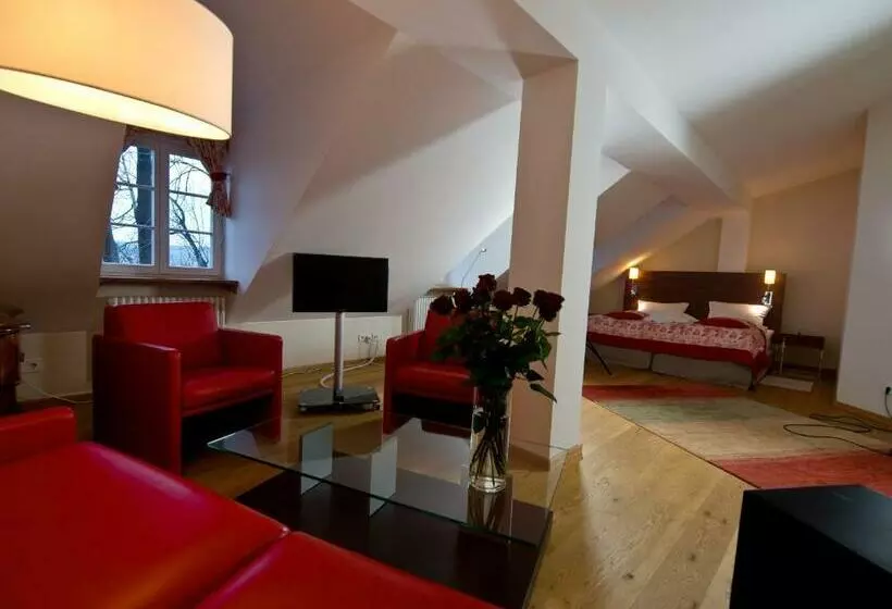スーペリアールーム, Pałac Pakoszów Schlosshotel Wernersdorf