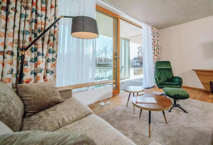 バルコニー付きデラックスルーム, Pałac Pakoszów Schlosshotel Wernersdorf