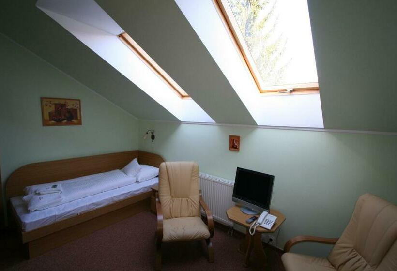 اتاق استاندارد, Penzión Zlatý Jeleň