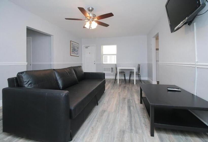 Апартаменты 1 Спальня, The Dolphin Hollywood