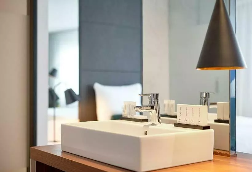 Standard Room, Van Der Valk Zaltbommela2
