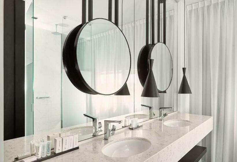 סוויטה נשיאותית, Van Der Valk Zaltbommela2