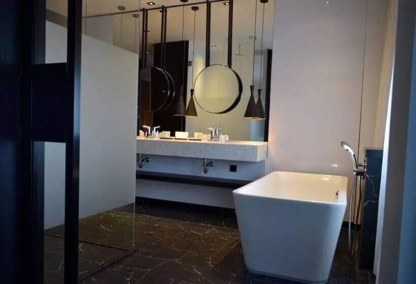 Junior Suite, Van Der Valk Zaltbommela2
