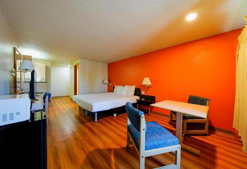 Стандартный Номер Кровать Кинг, Oyo Hotel Hermiston Or, Downtown