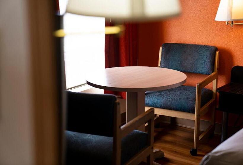 غرفة قياسية سرير كينج, Oyo Hotel Hermiston Or, Downtown