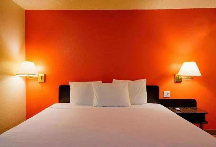 キングサイズベッドのスタンダードルーム, Oyo Hotel Hermiston Or, Downtown