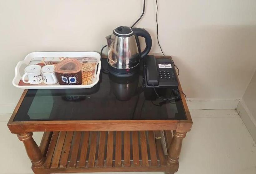 スタンダードルーム, Aaranya Inn Ooty