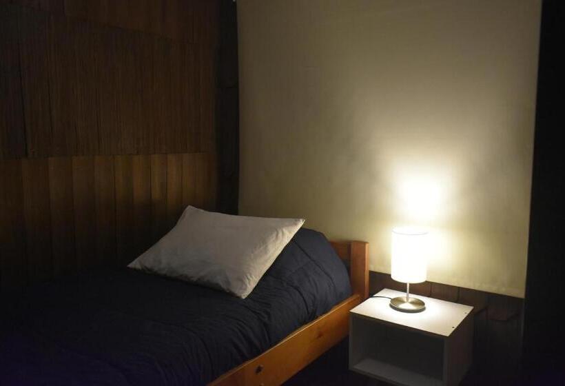 エコノミーシングルルーム, Estación Hostel