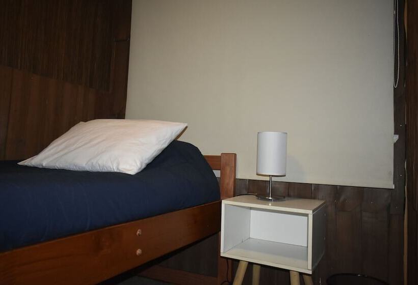 エコノミーシングルルーム, Estación Hostel