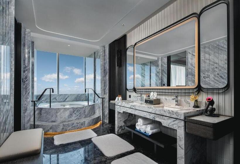 Люкс, Crowne Plaza Ezhou, An Ihg