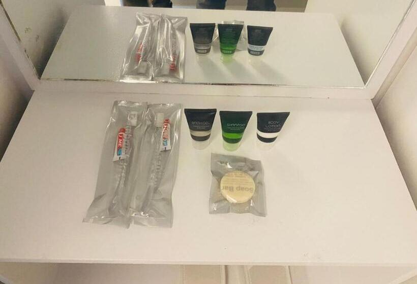 اتاق خانوادگی, Grand Sawdah