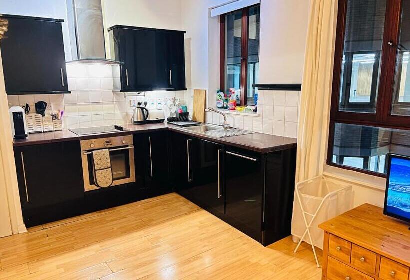 דירת חדר דלוקס, Great Entire Apartment At Regent St. And Oxford St. London