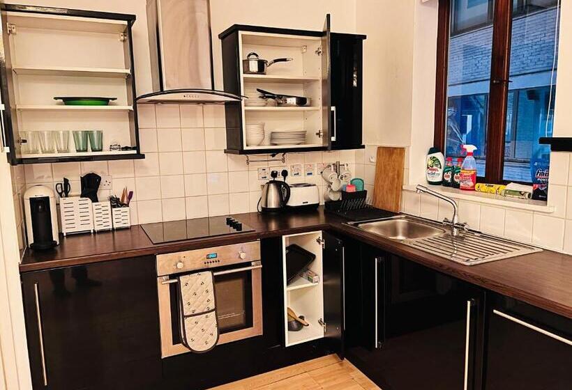 דירת חדר דלוקס, Great Entire Apartment At Regent St. And Oxford St. London