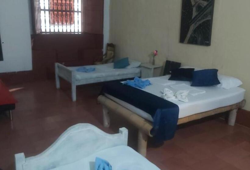 패밀리 룸 공용 욕실, La Antigua