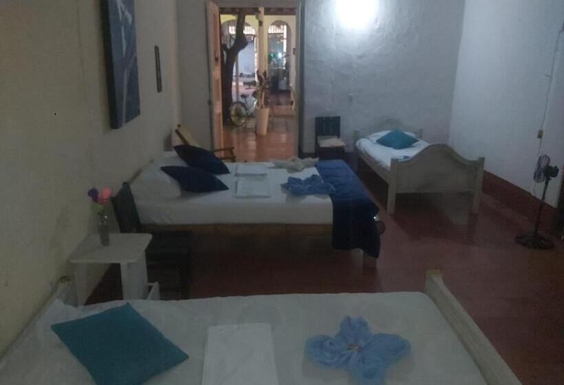 패밀리 룸 공용 욕실, La Antigua