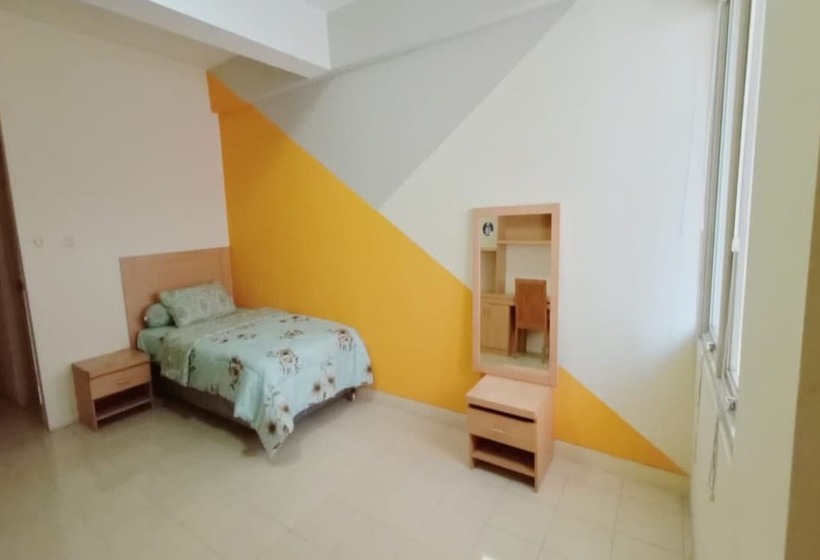 スタンダードシングルルーム, Oyo 93383 Wisma Kencana Puteri