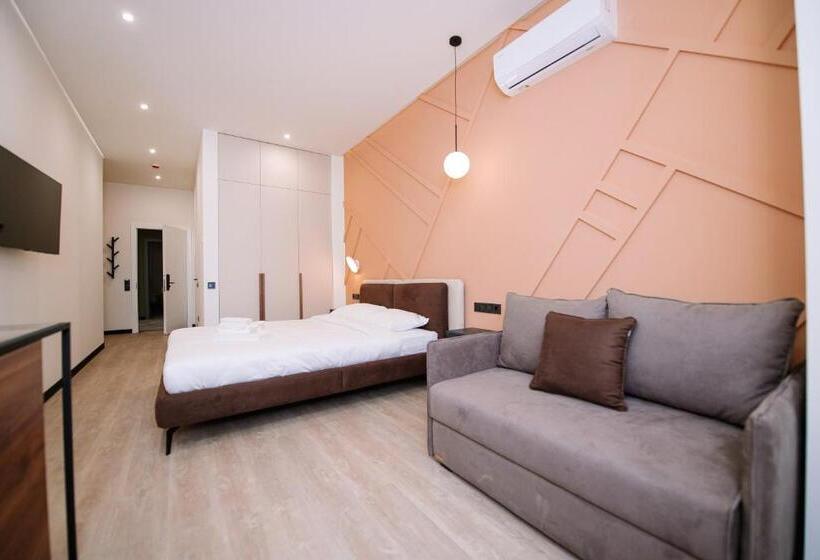 اتاق راحتی سه تخته, Select