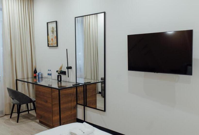 اتاق راحتی سه تخته, Select