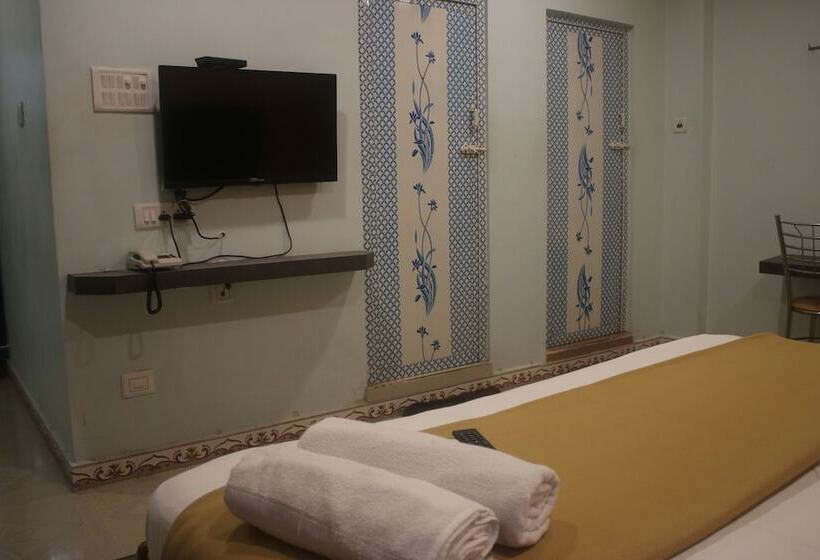 标准间, Sikara, Kumbakonam