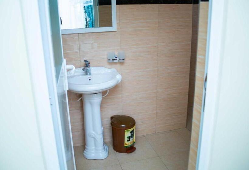 سوییت اجرایی, Lenana Hotels Mwanza