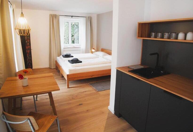 スタンダードルーム, Alte Seifensiederei   Viktor