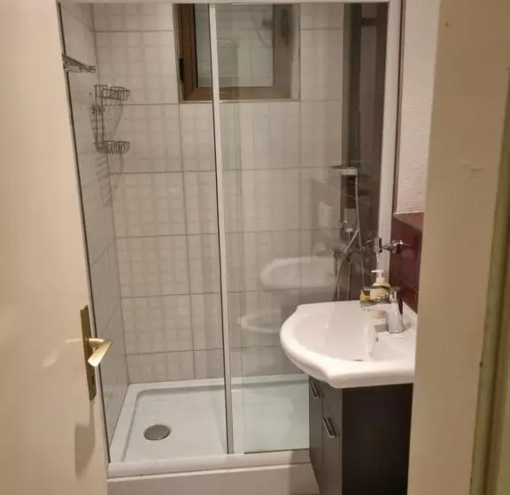 آپارتمان 1 خوابه, Apartmani Sutomore Tri Palme