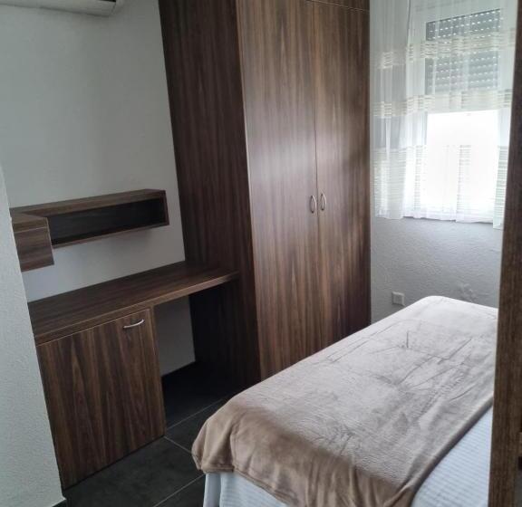 اتاق استاندارد, Apartmani Sutomore Tri Palme