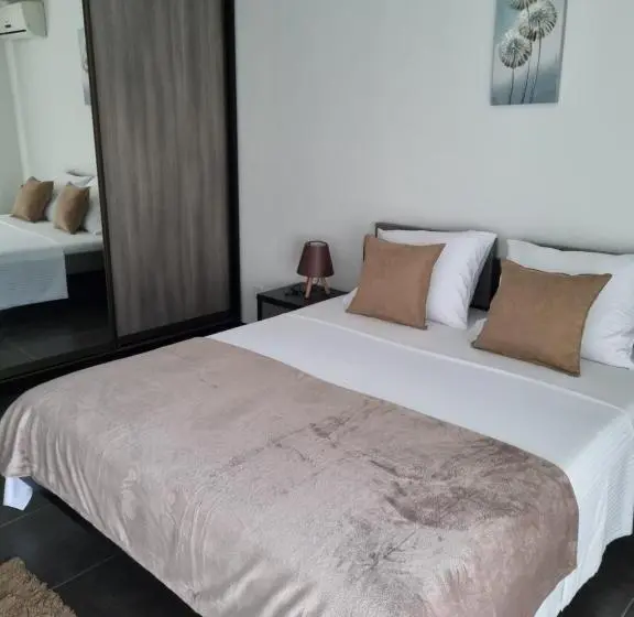 اتاق استاندارد, Apartmani Sutomore Tri Palme