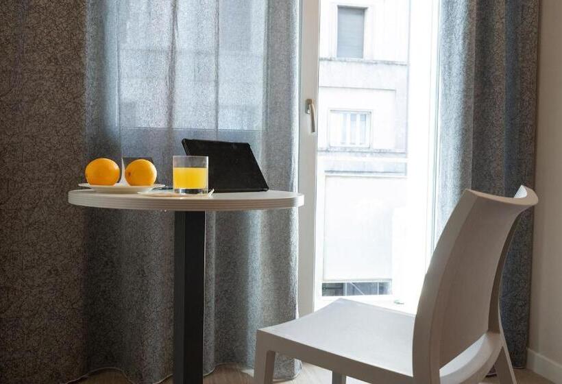 コンフォートトリプルルーム, Astoria Comfort Rooms