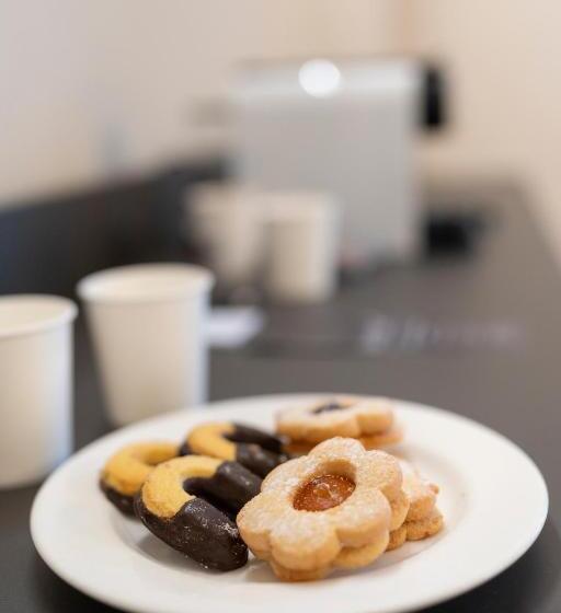 スタンダードシングルルーム, Astoria Comfort Rooms