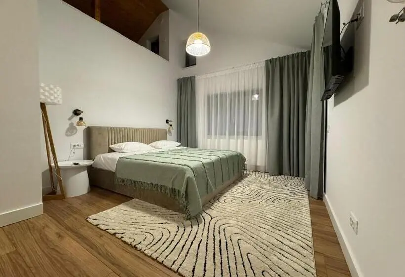 Huoneisto 1 Makuuhuone Puutarhanäkymä, Epic Vila Brașov, Cristian