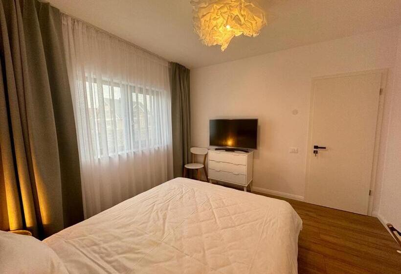 스탠다드 룸 공동 욕실, Epic Vila Brașov, Cristian