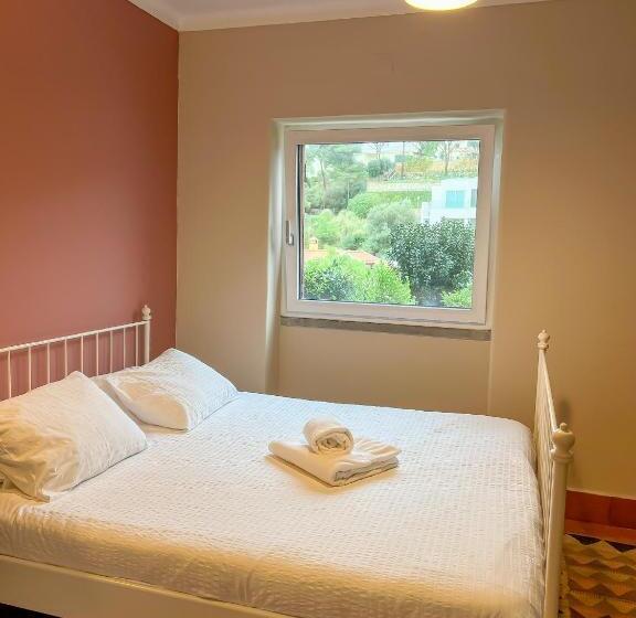 استودیو خانوادگی, Santa Rita Valley House