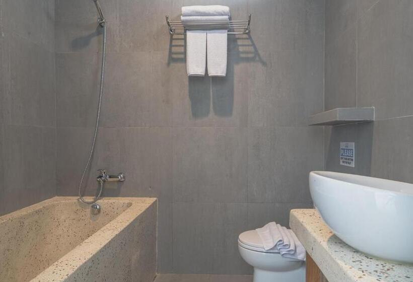 סוויטה, The Simore