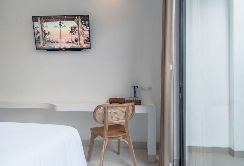 חדר סטודיו סטנדרד, The Simore