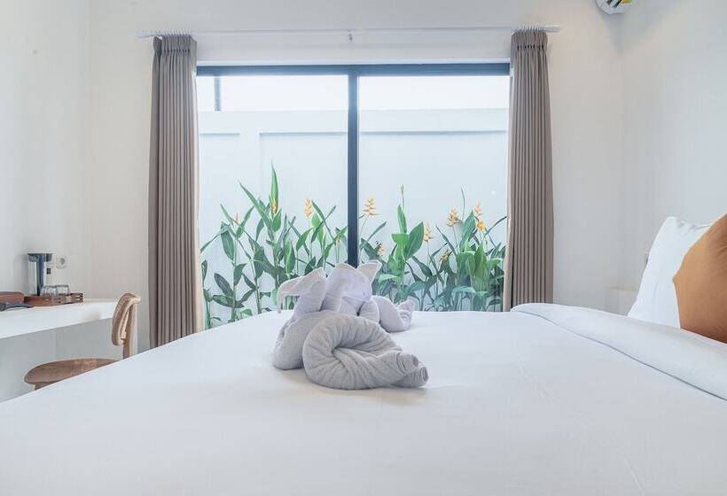 חדר סטודיו סטנדרד, The Simore