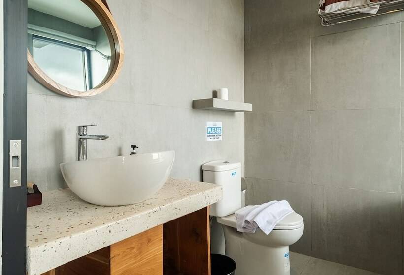 סוויטה, The Simore